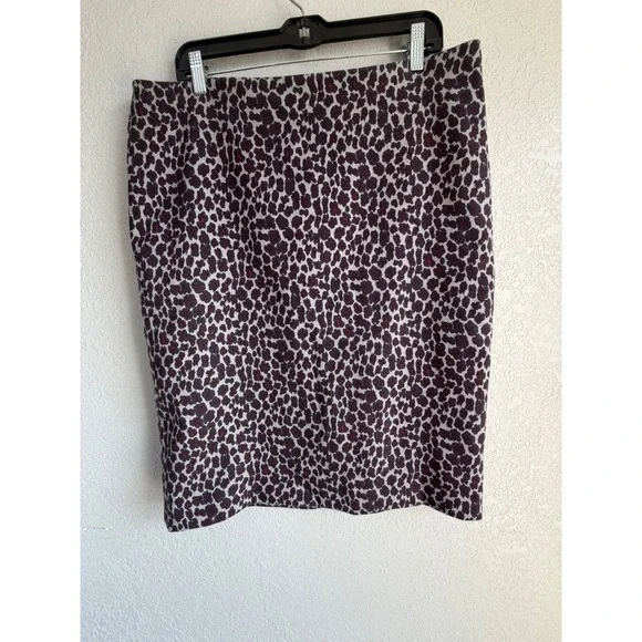 Talbots Womens Leopard Print Pencil Skirt Purple Grey Animal Print Size 16 - Picture 1 of 11